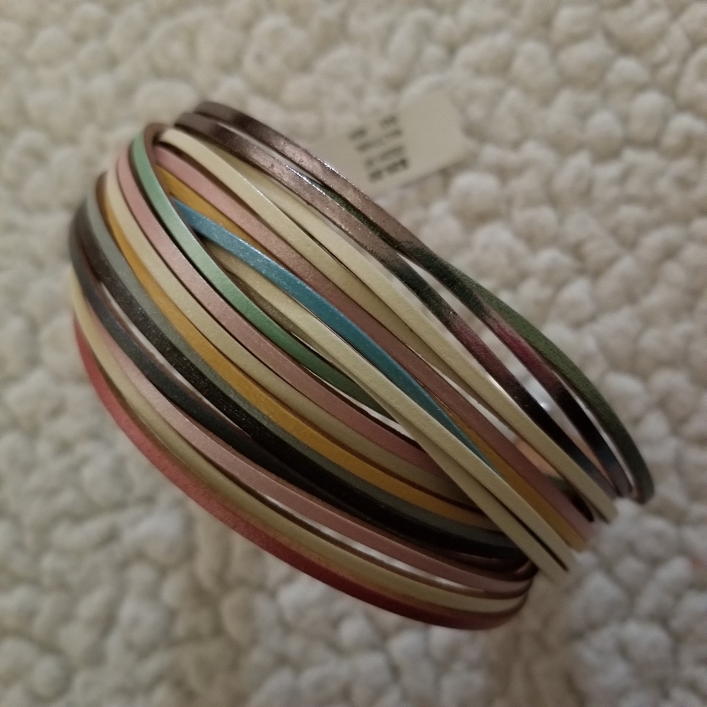 Multicolor Layered Strap Magnetic Bracelet Silver Tone NWT - Picture 2 of 6